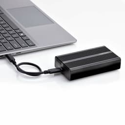 image-Hard Drive Startech 1USB4-NVME-ENCLOSURE