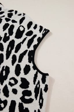 image-Black Plus Size Leopard Print High Neck Short Sleeve Sweater