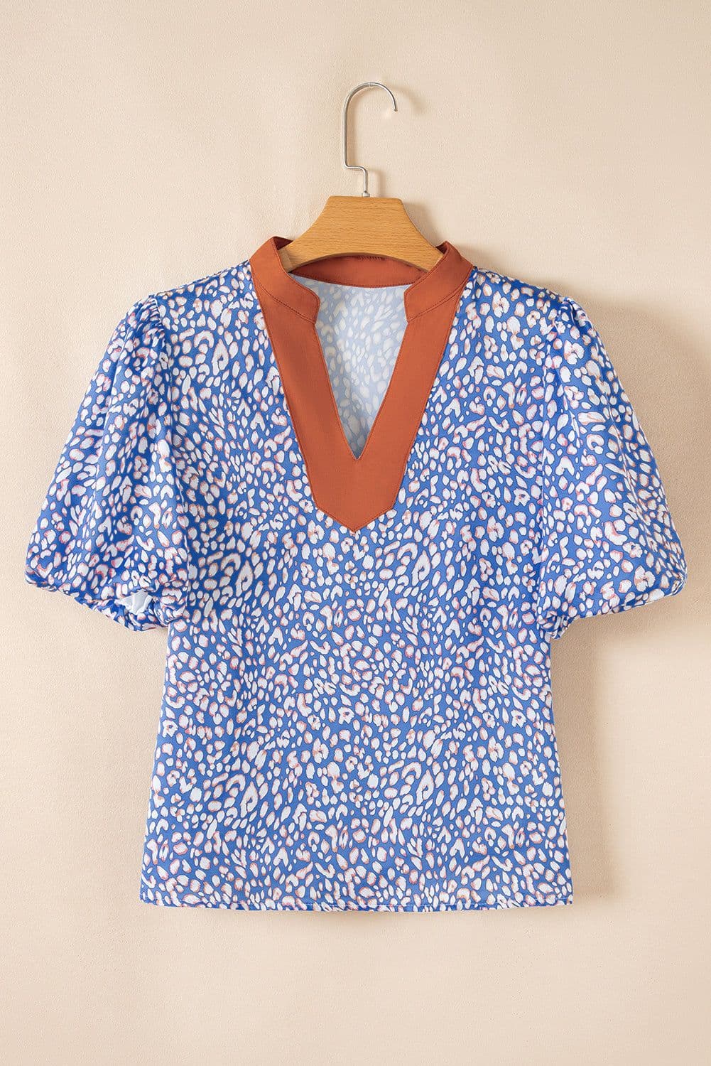 image-Ashleigh Blue Leopard Print V-Neck Puff Sleeve Shirt