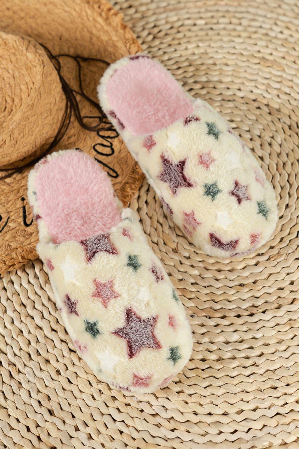 image-Plush Home Slippers - Beige Star Pattern - Size Guide
