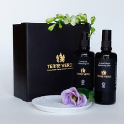 image-The Cleansing Box – Organic Cleanser Gift Set