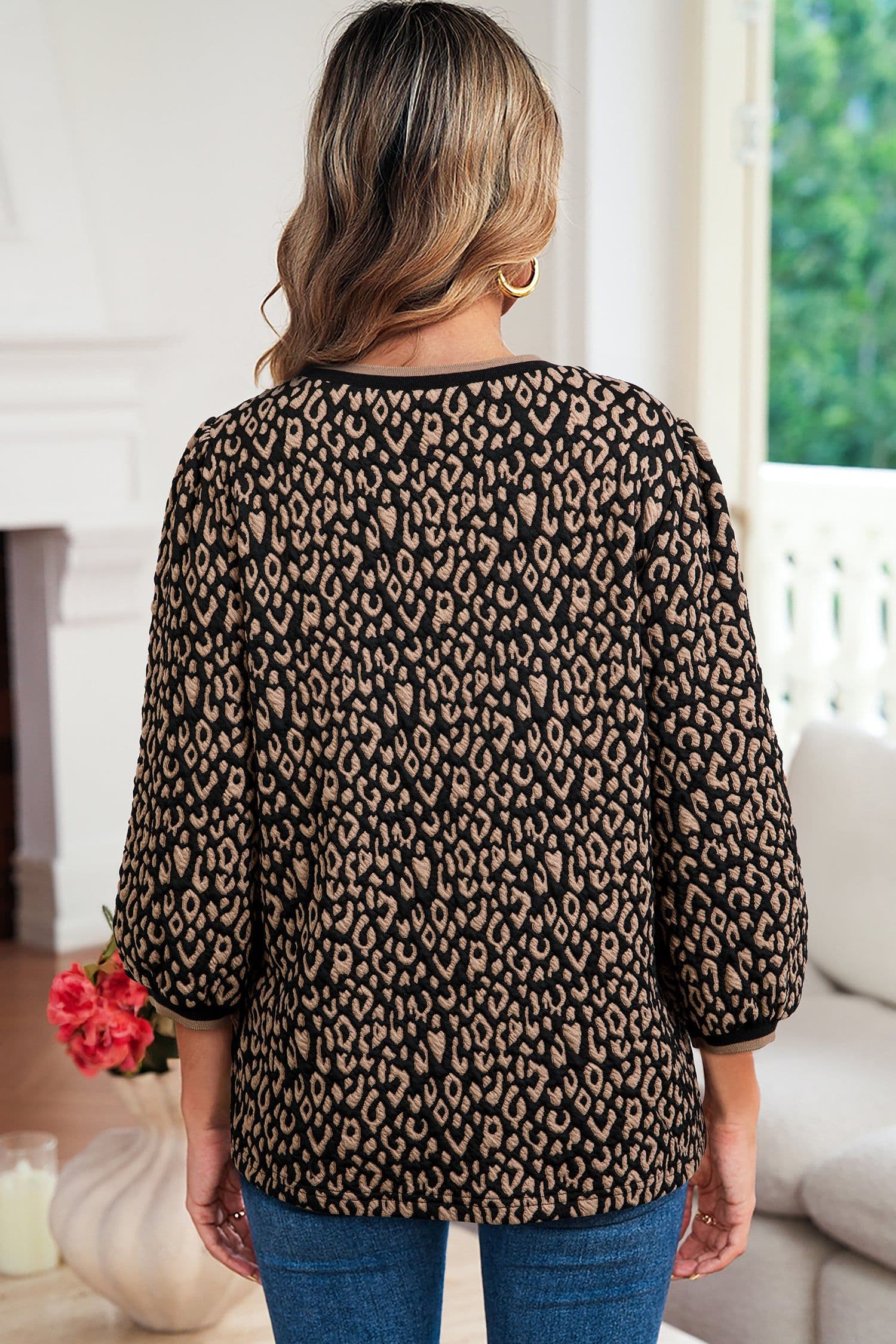 image-Black Leopard Print Puffy Bracelet Sleeve Top