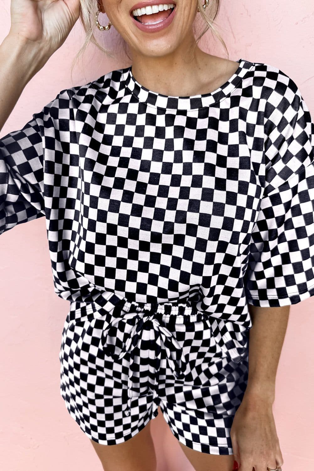 image-Black Checkered 2-Piece Set - Loose Tee and Shorts Casual Outfits