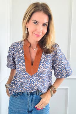 image-Ashleigh Blue Leopard Print V-Neck Puff Sleeve Shirt