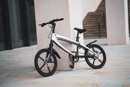 image-The Official Solar Beam Yellow E-Bike with Built-in Speakers & Bluetooth (Range up to 60km)