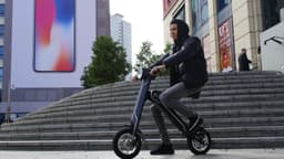 image-The Limited Edition Cruzaa Electric Scooter - 45km Range & 35kmh Top Speed Cruzaa Built in Bluetooth & Speakers + USB - Magno Green