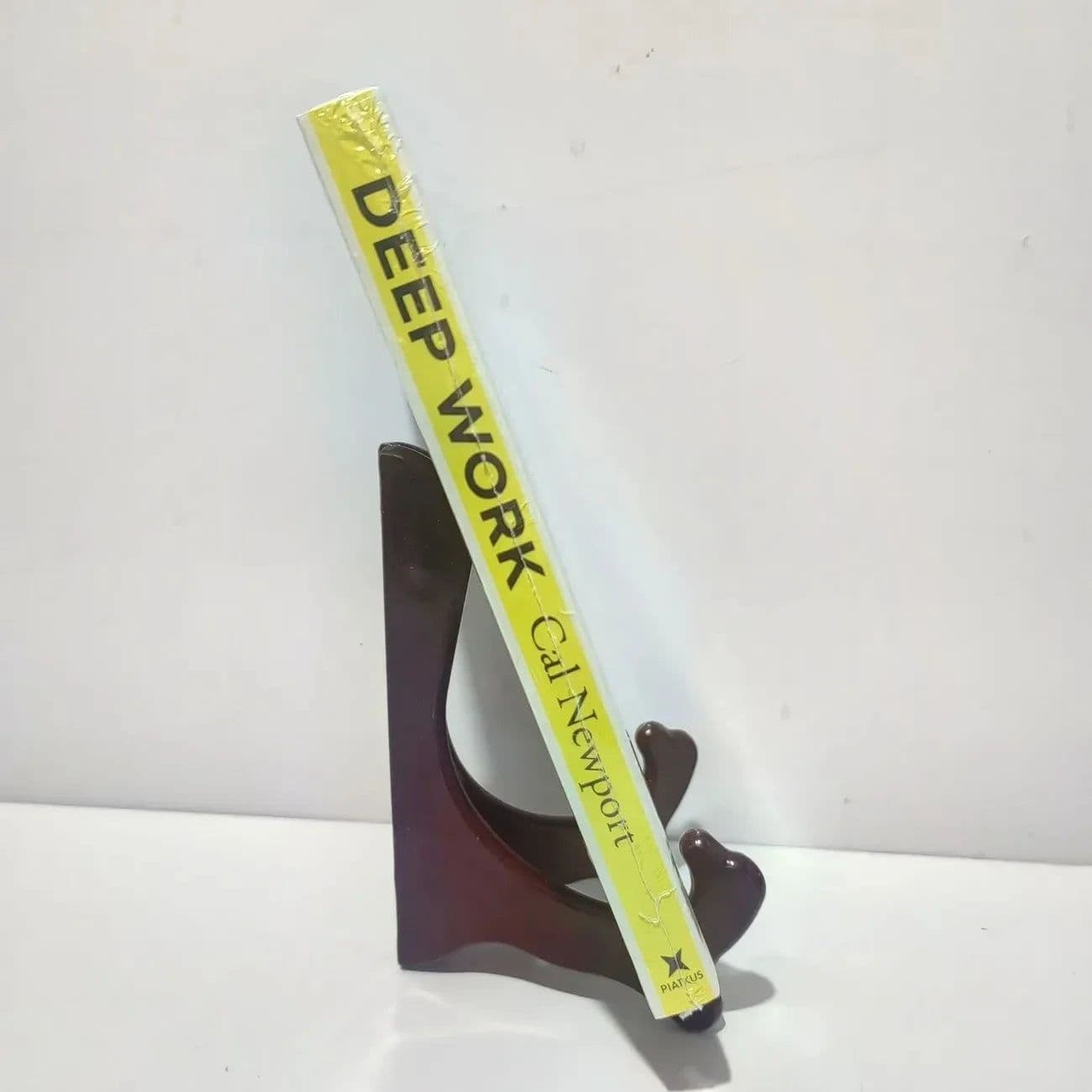 image-Deep Work : Rules for Focused Success In a Distracted World by Cal Newport Self Help Book English Books Libros
