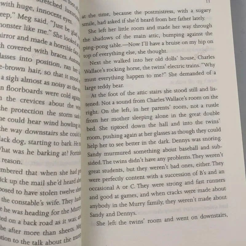 image-New 6 Books/Set Shatter Me English Novels Science Fiction Children's Extracurricular Reading Books English Novels Photocopy Book
