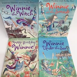 image-Random 3 volumes of English picture book "Winnie The Witch" English story book children's early education children's read books