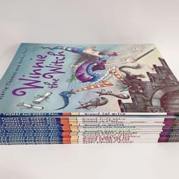 image-Random 3 volumes of English picture book "Winnie The Witch" English story book children's early education children's read books