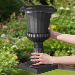 image-VEVOR Jardinière Urne Plastique, 25 x 42 cm, Pot de Fleurs Classique, Lot de 2, pour Intérieur, Extérieur, Mariage, Fêtes, Événements, Scène, Entrées, Couloirs, Jardin, Balcon, Terrasse, Porche, Noir