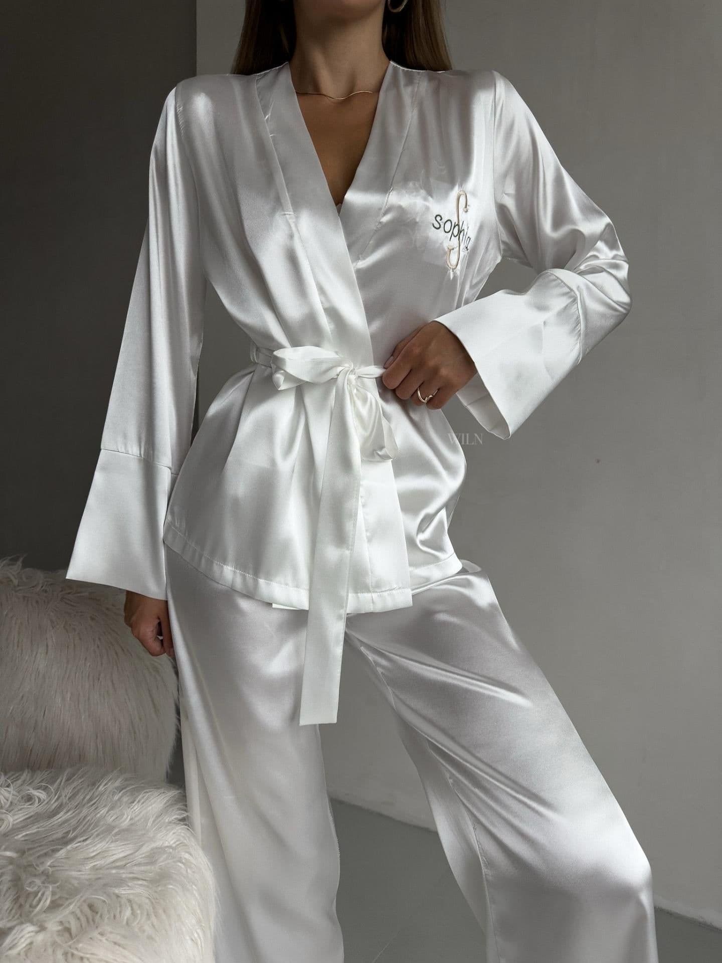 image-ELEGANCE CUSTOM