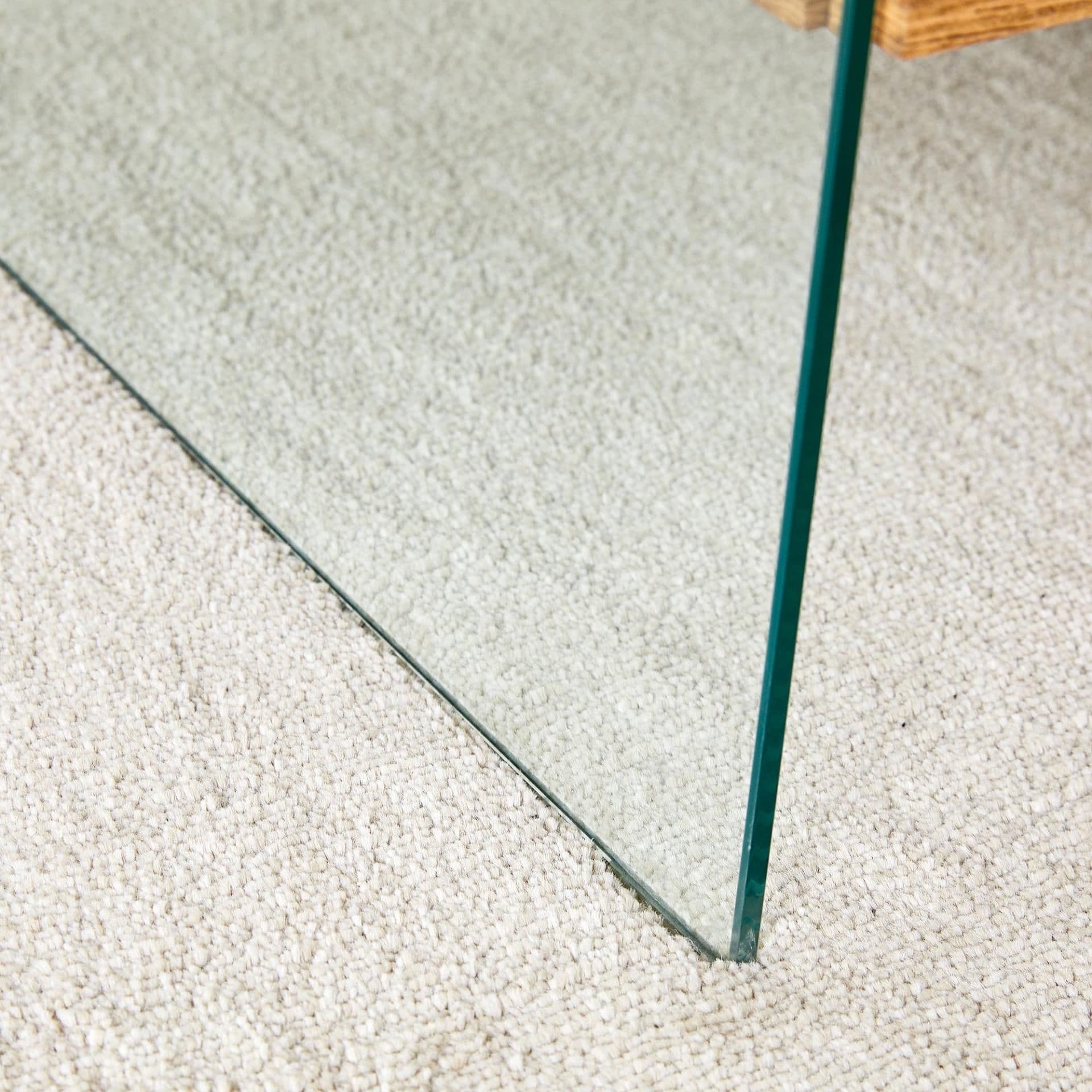 image-Elegant Coffee Table with Double Drawers and Transparent Glass Sides in MDF and Glass
