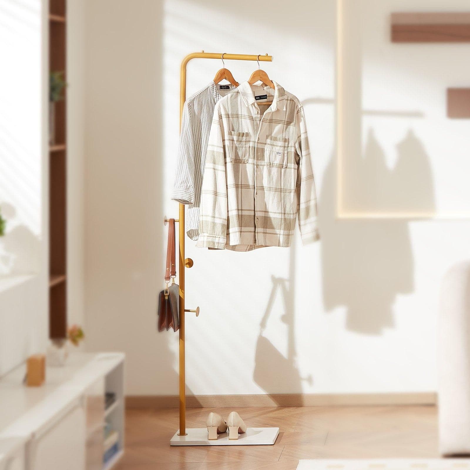 image-VEVOR Coat Rack, Freestanding Coats Rack Stand with Quartz Stone Base & 3 Round Hooks, Free Standing Hall Coat Tree for Entryway, Bedroom, Living Room, Stylish Clothes Hanger Stand for Coats, Hat, Bag