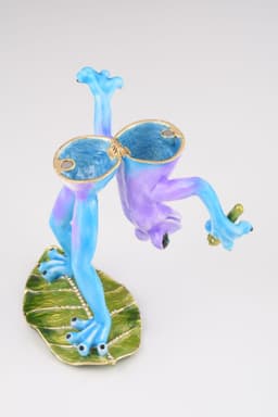 image-Singing Frog on a Leaf