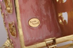 image-Golden Pink Carriage