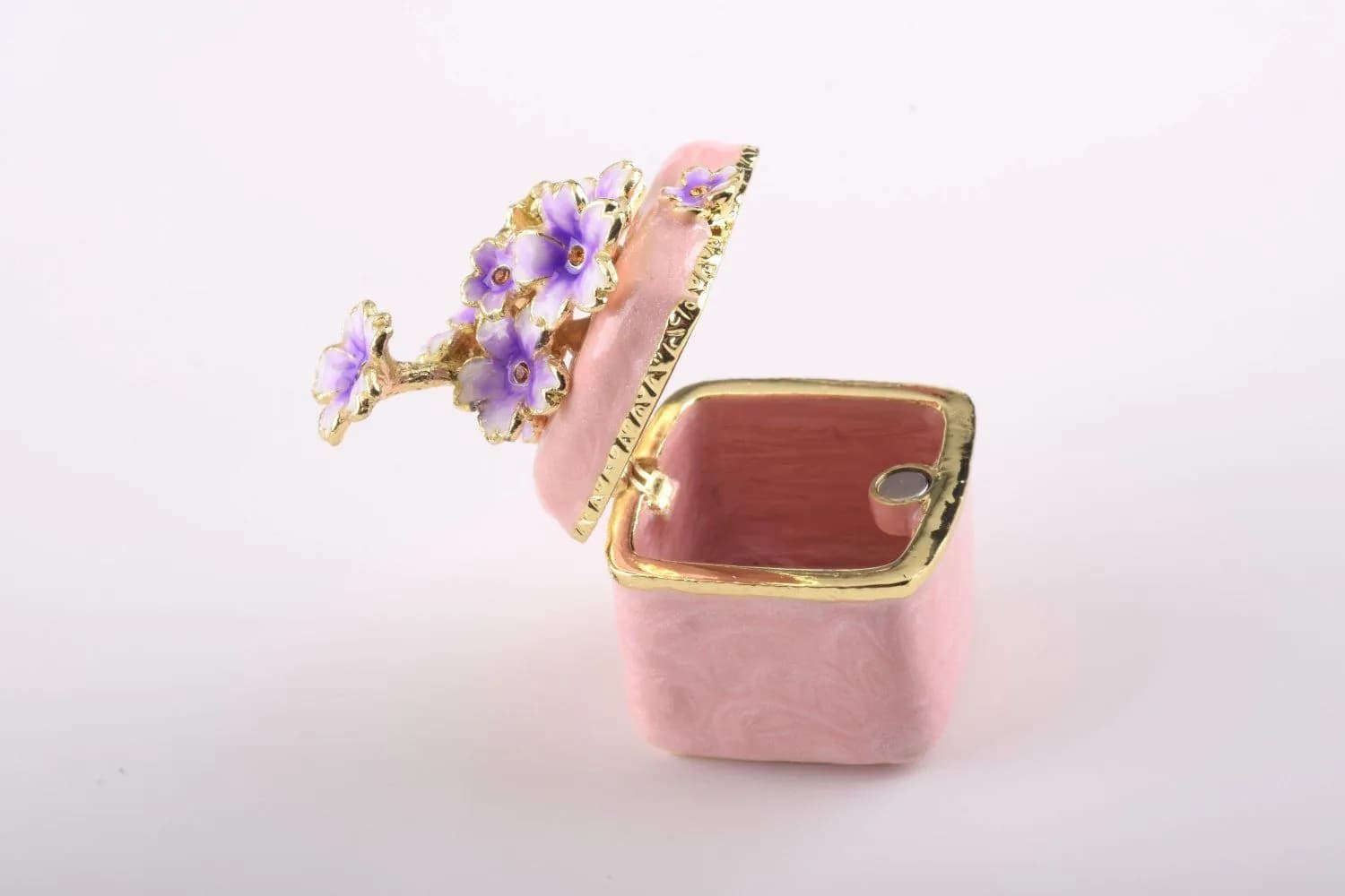 image-Pink Box