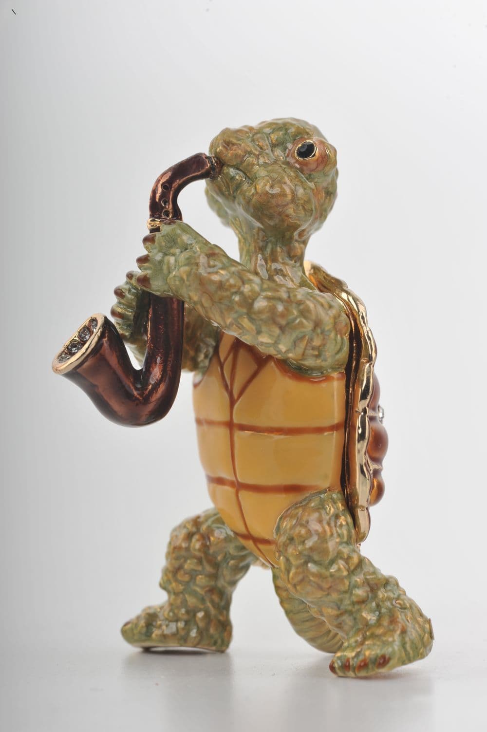 image-Turtle Playing the Saxophone