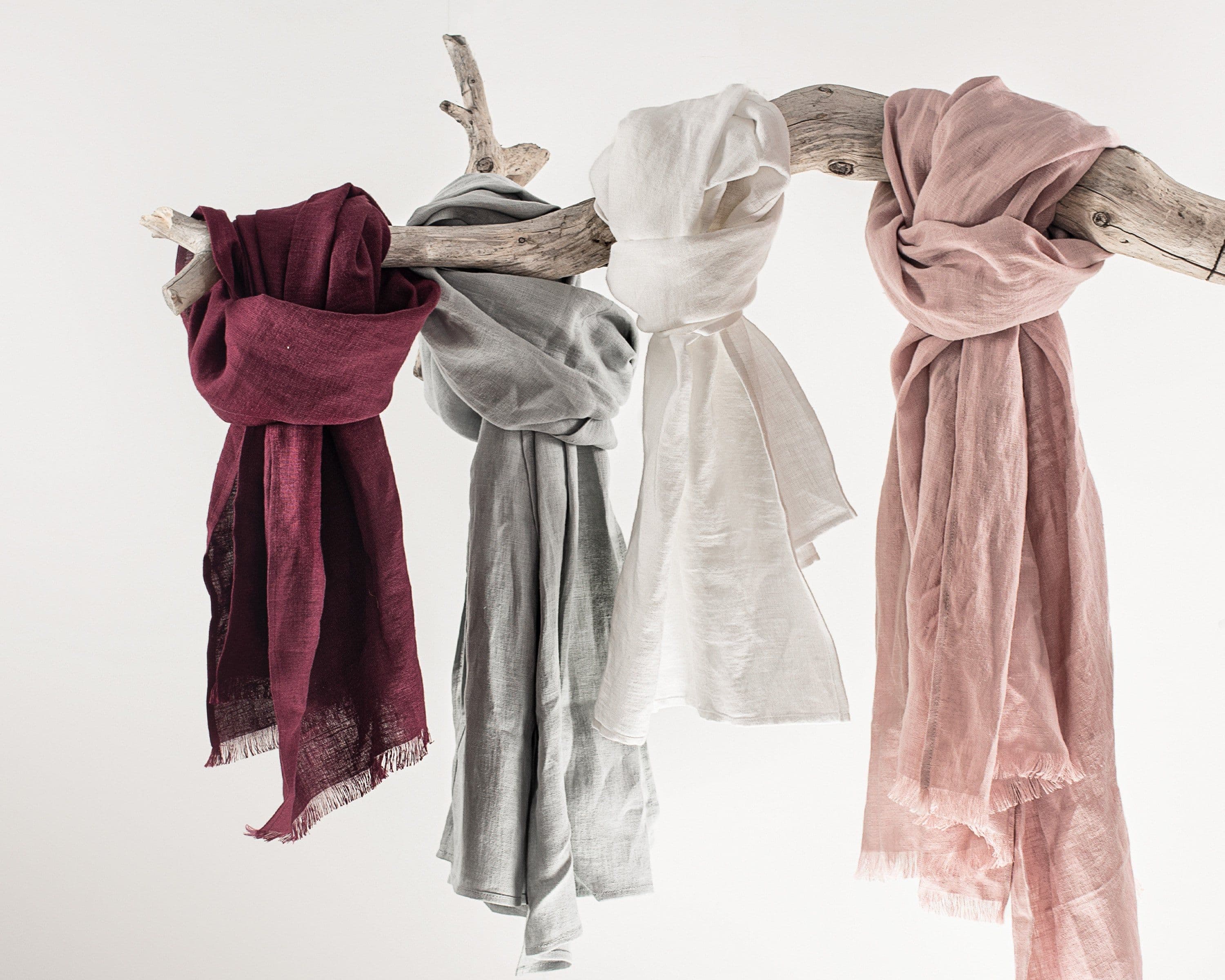image-Linen scarf in Pale Pink