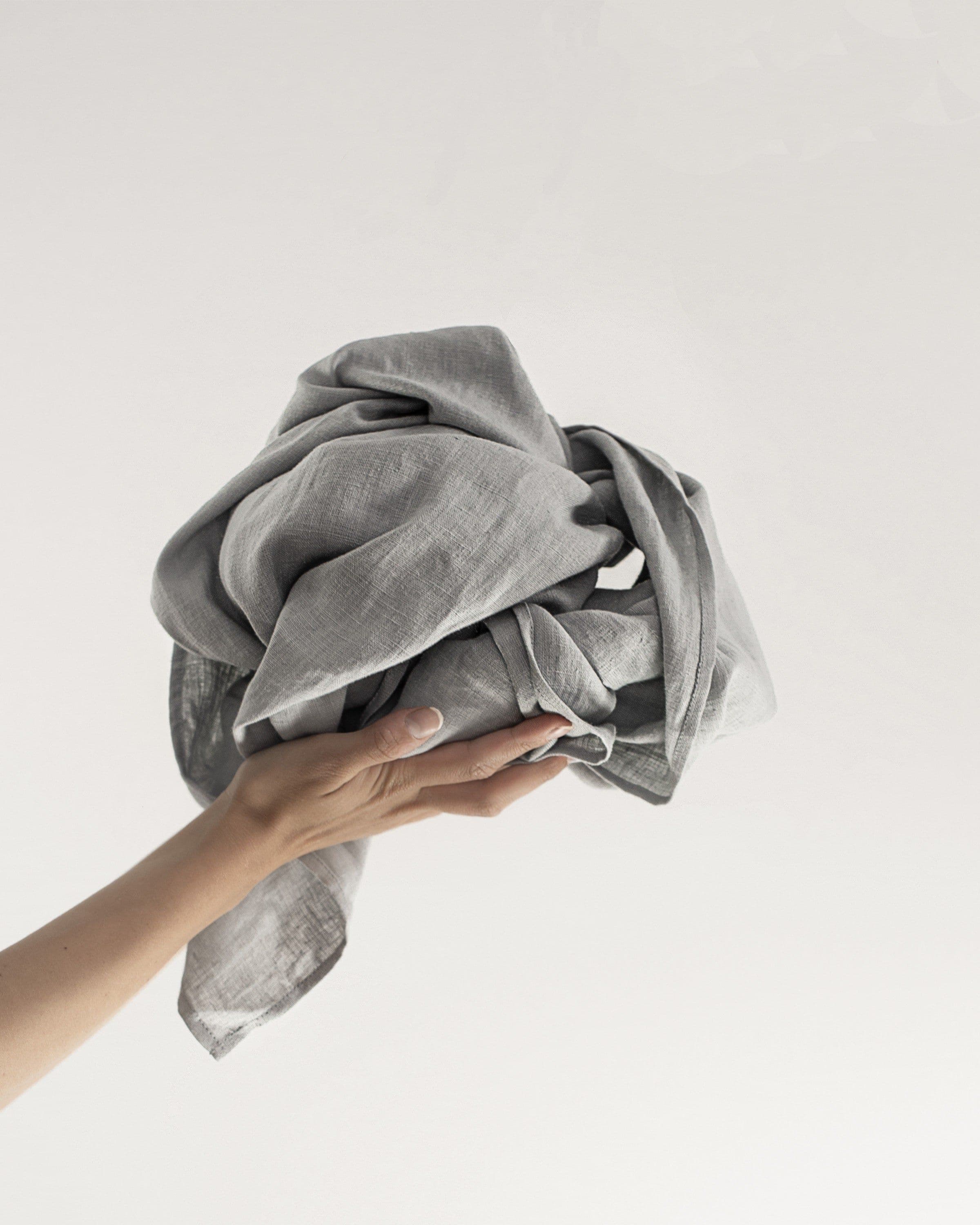 image-Linen scarf in Light Grey