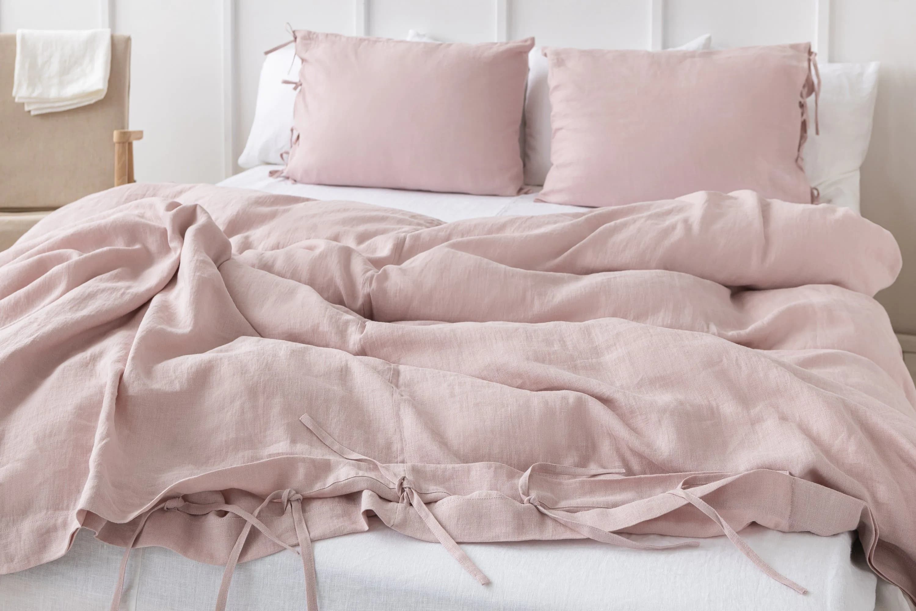 image-Pale Pink linen duvet cover with ties