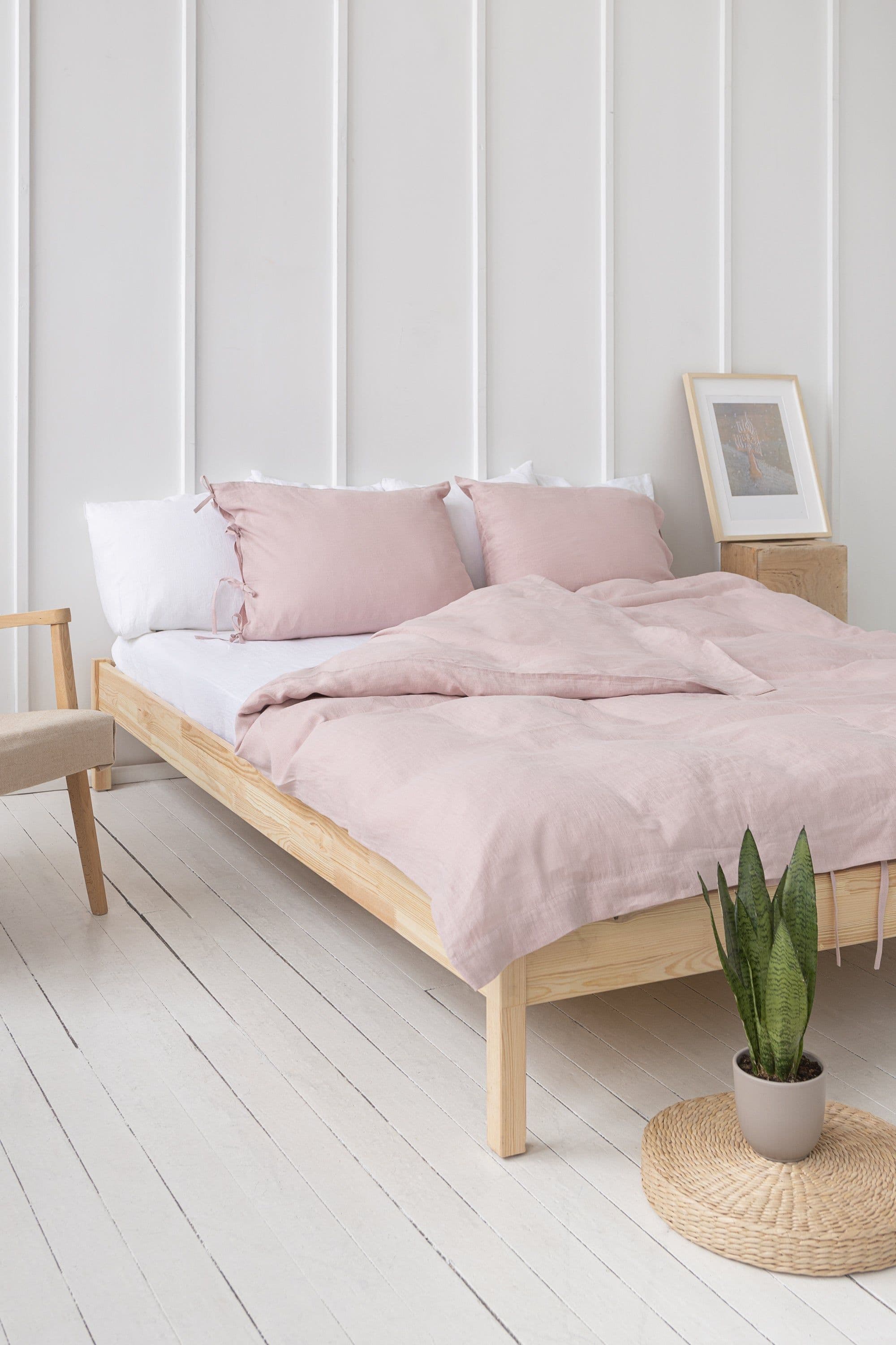 image-Pale Pink linen duvet cover with ties