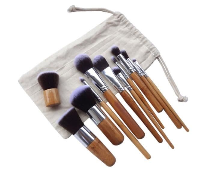 image-Bamboo Handle Makeup Brushes Set with Bag Professional Cosmetics Brush