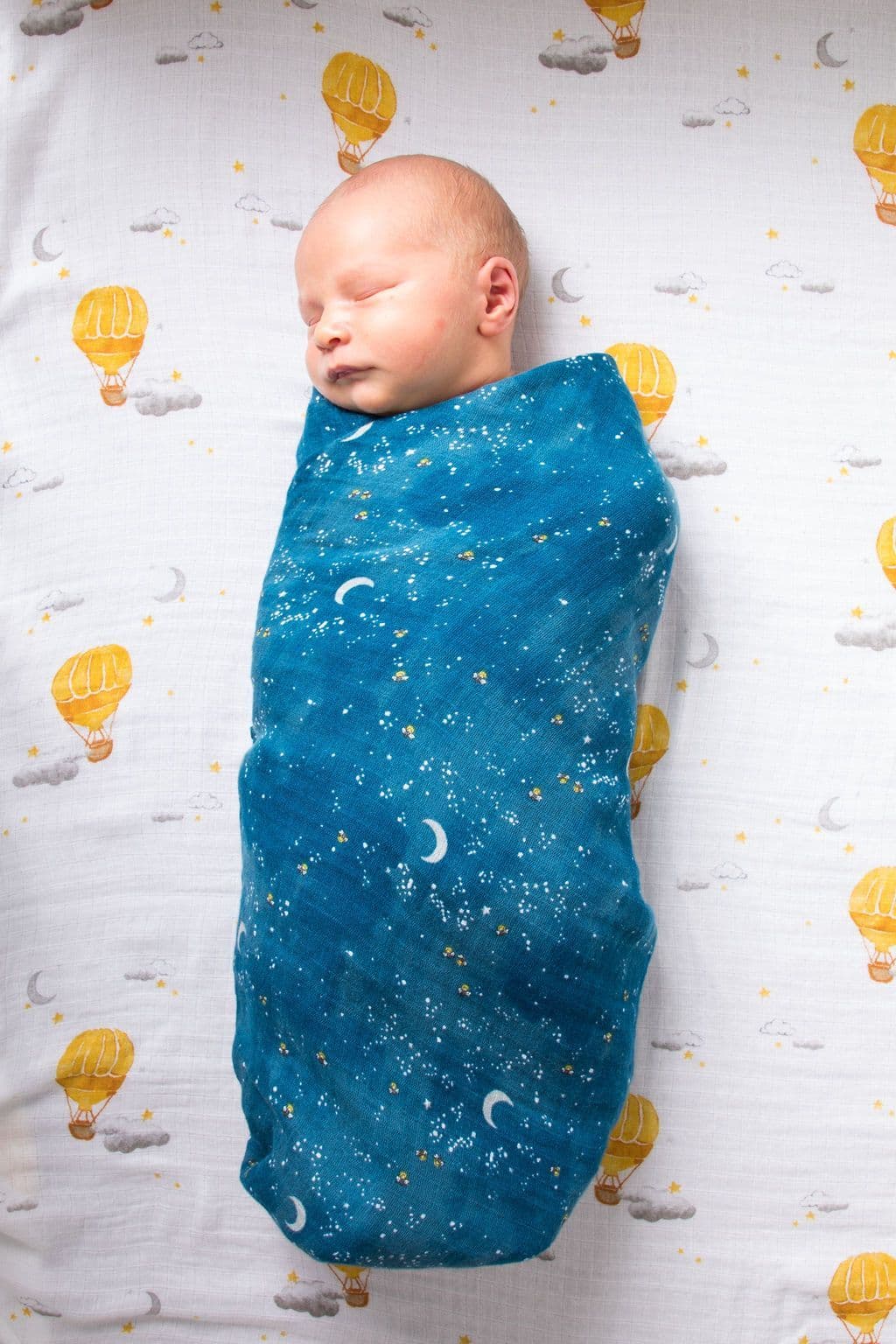 image-ORGANIC SWADDLE - HOT AIR BALLOON