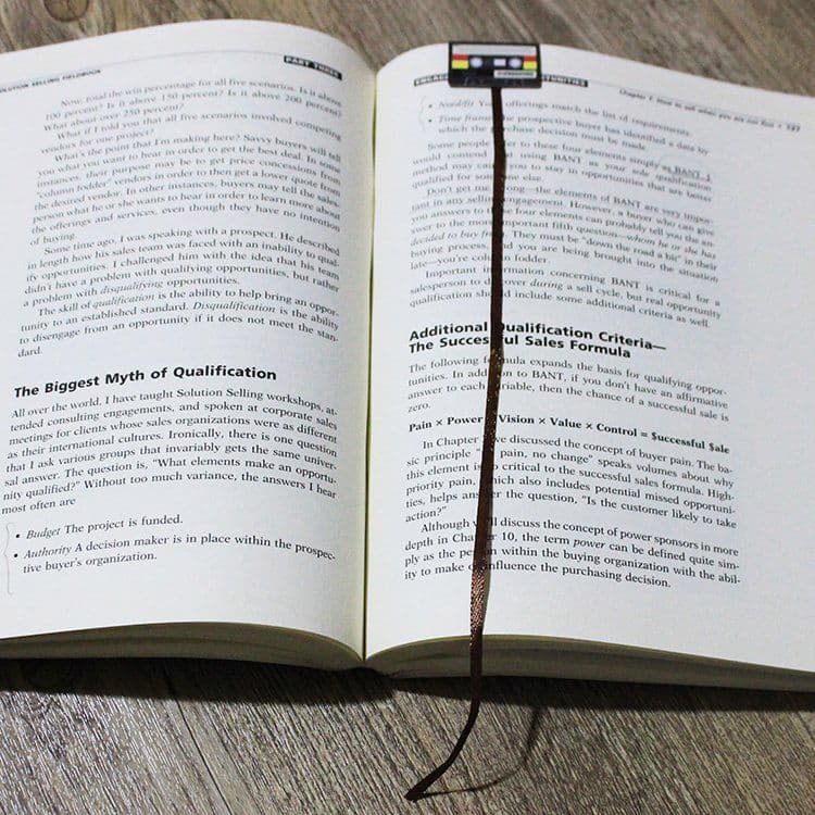image-Cassette Bookmarks