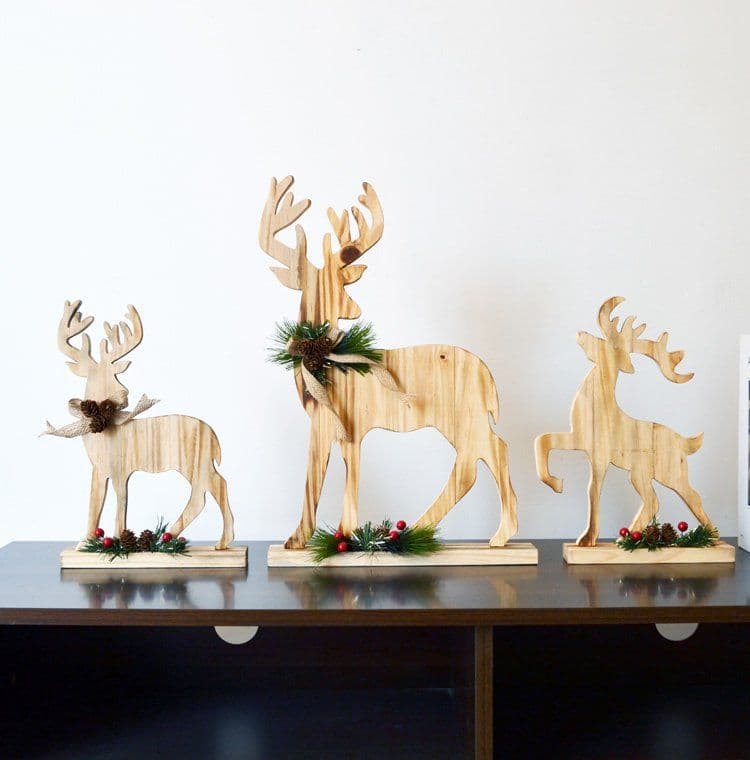 image-Wooden Deer Decoration