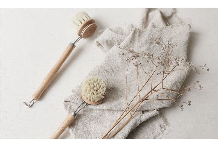 image-Eco-Friendly Beech Wood Handle Pot Brush with Durable Steel & Plastic