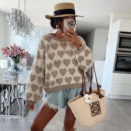image-Heart Jacquard Color Contrast Short Knitted Valentine's Day Sweater