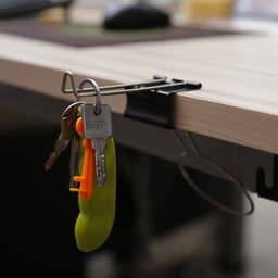 image-Paper Clip Cup Holder