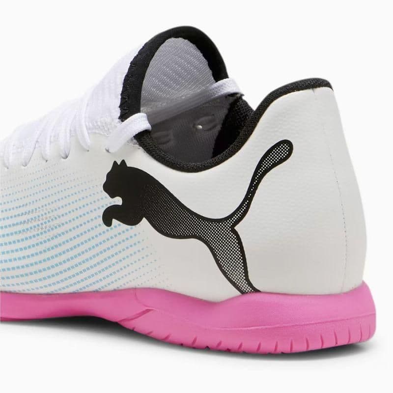 image-Puma Future 7 Play IT Jr 107739-01 football shoes