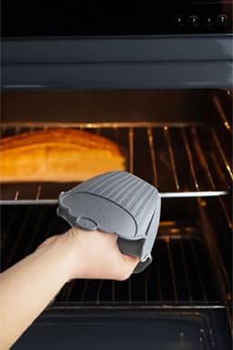 image-Set of 2 Silicone Oven Mitts Heat Resistant Microwave Pot and Tray