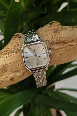 image-Retro Minimal Square Dial Women’s Wrist Watch