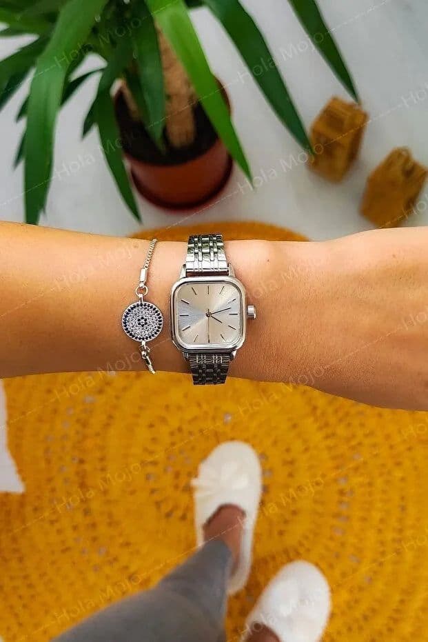 image-Retro Minimal Square Dial Women’s Wrist Watch