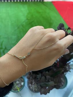 image-VIP Snake Hand Chain Bracelet
