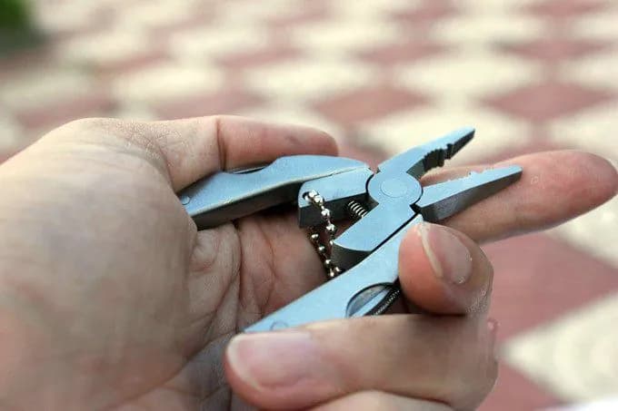 image-Multi Function Folding Pocket Tools
