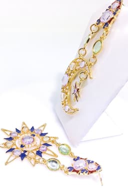 image-Dangle - Asymmetric Zodiac