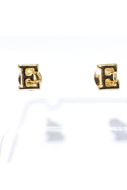 image-Studs - Dakota's Letter Earrings