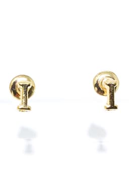 image-Studs - Dakota's Letter Earrings