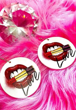 image-Hoops - Love, Muahhhh