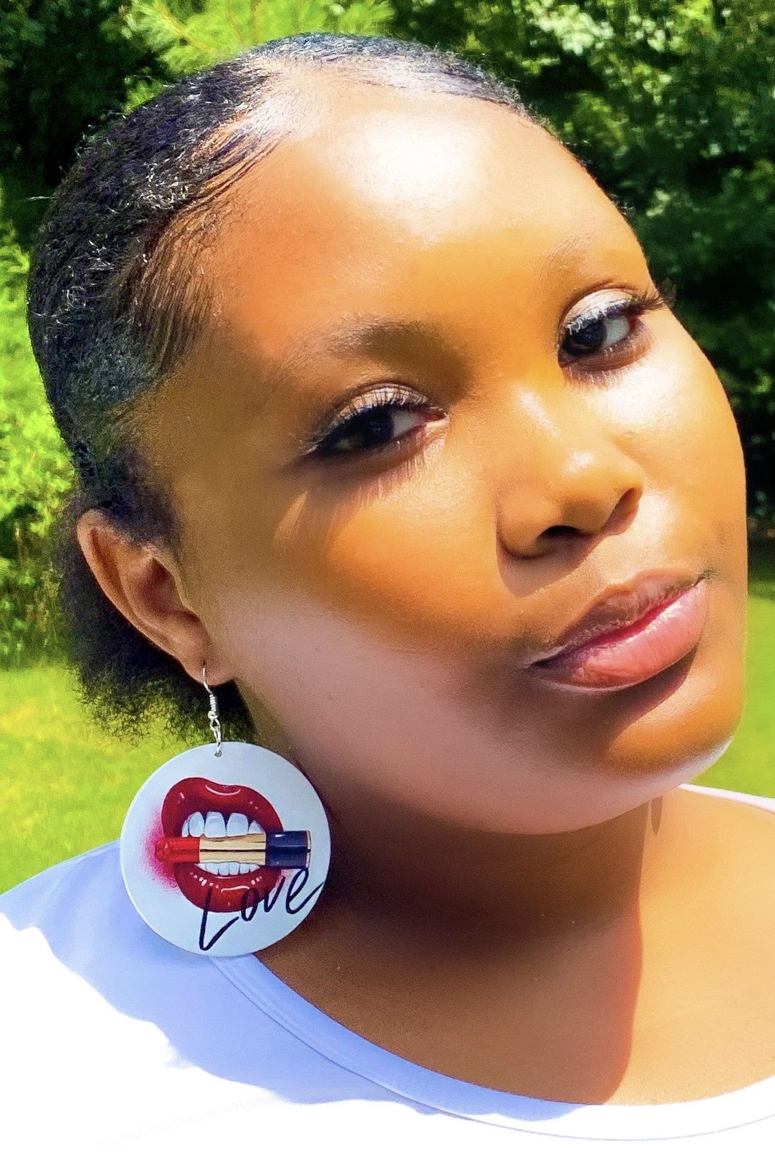 image-Hoops - Love, Muahhhh