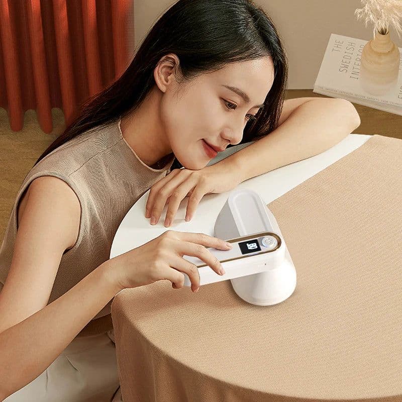 image-Fabric Shaver and Lint Remover Rechargeable Electric Fuzz Remover