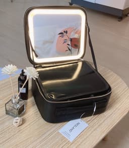 image-Fashion Travel LED Cosmetic Bag with Mirror for Toiletry Gift