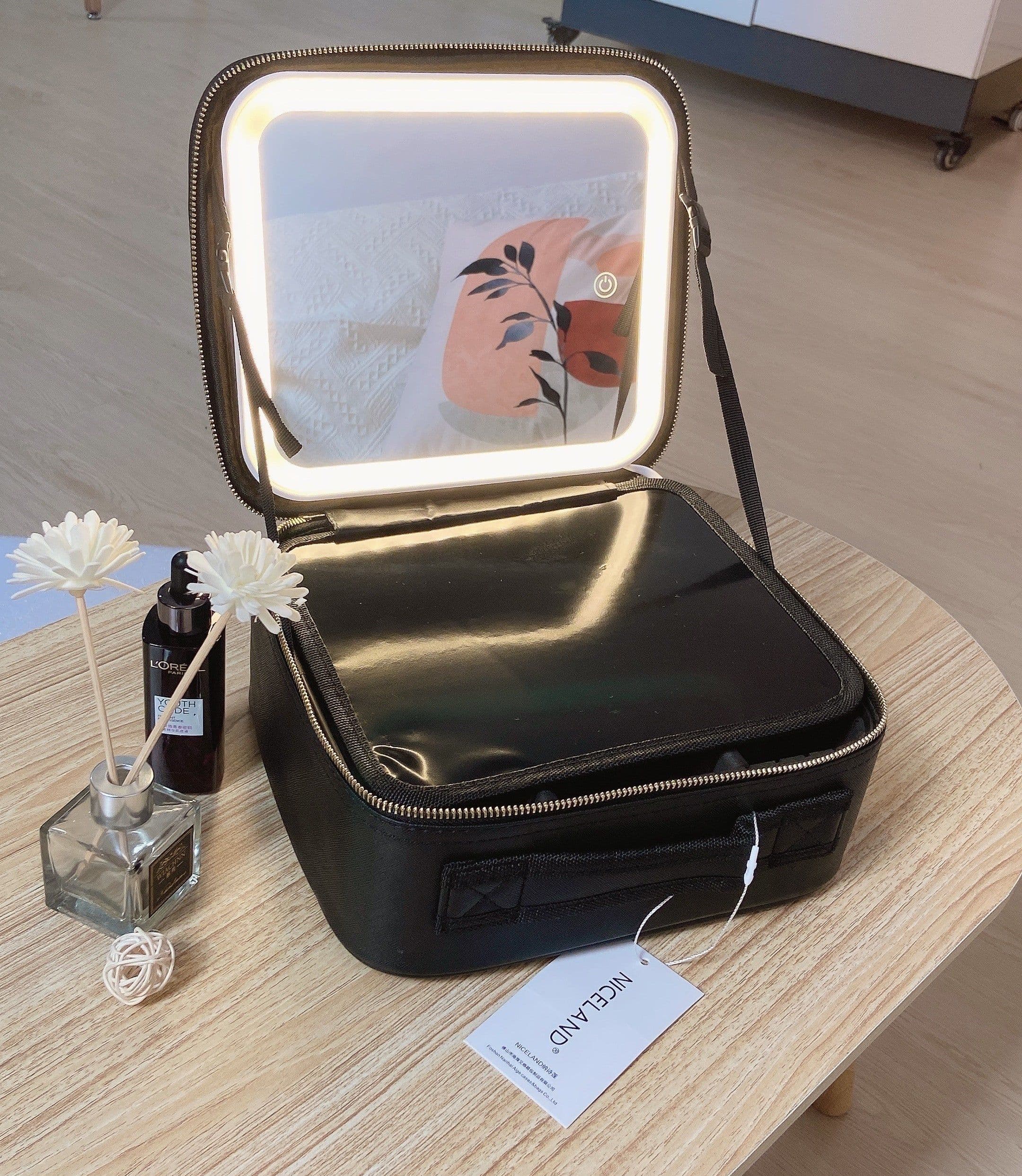 image-Fashion Travel LED Cosmetic Bag with Mirror for Toiletry Gift
