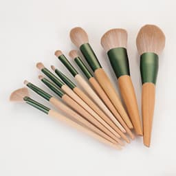 image-10pcs Nature Wood Handle Makeup Brushes Set With Green Pineapple Bag