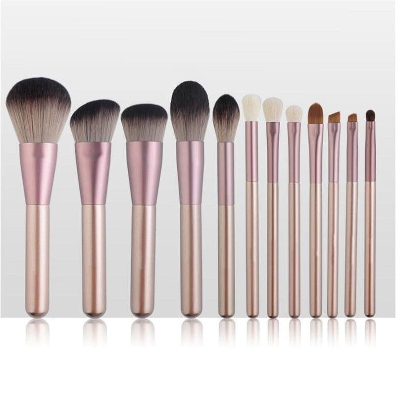 image-12pcs Grapes Makeup Brushes Set Microcrystalline Silk Cosmetic Bag