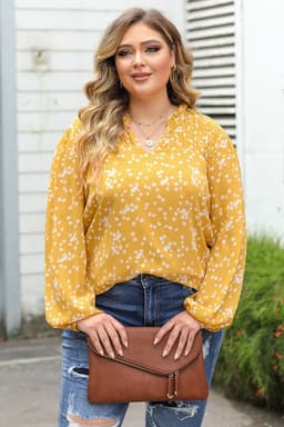 image-Yellow Plus Size Floral Print Ruched Blouse